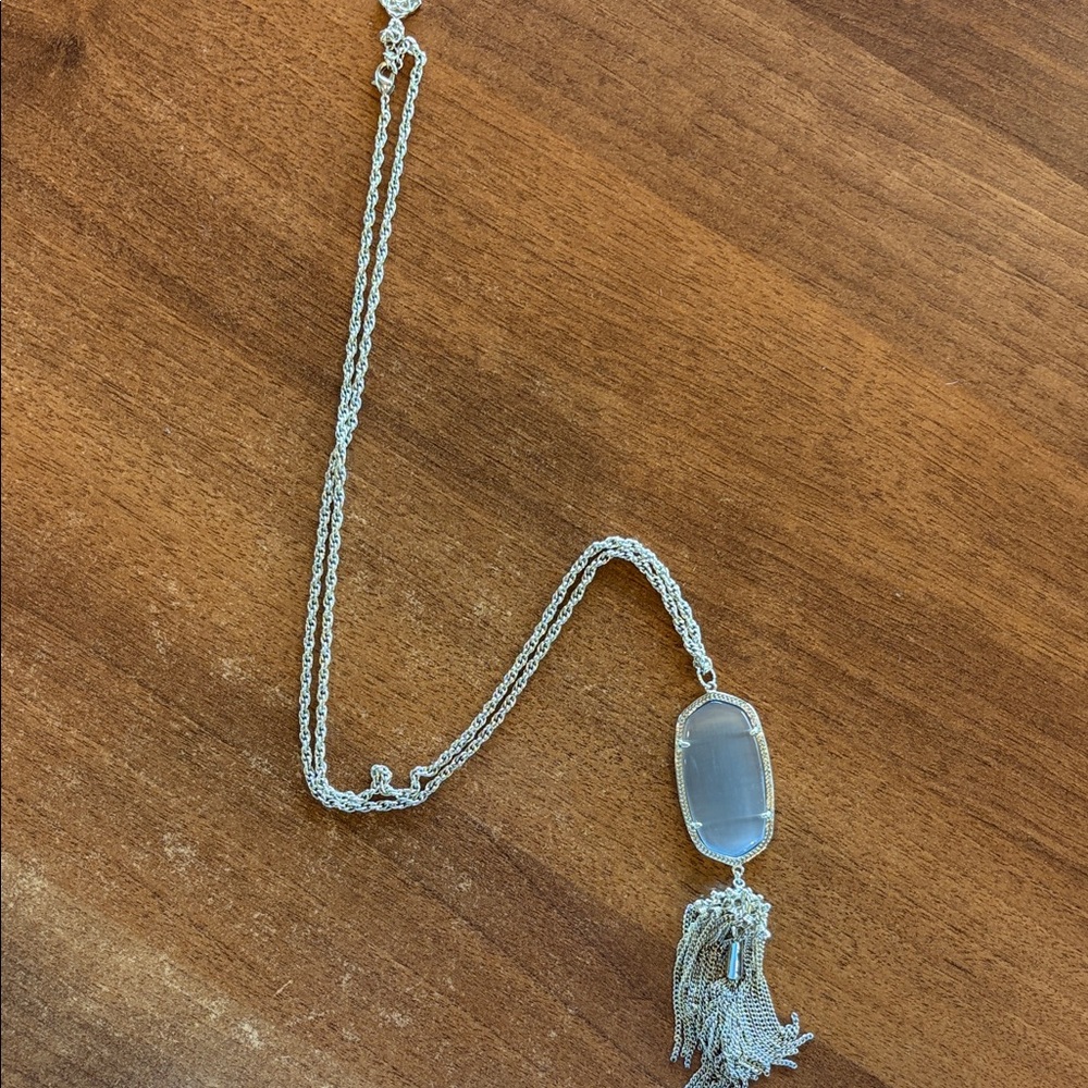 Elegant Silver Pendant Necklace